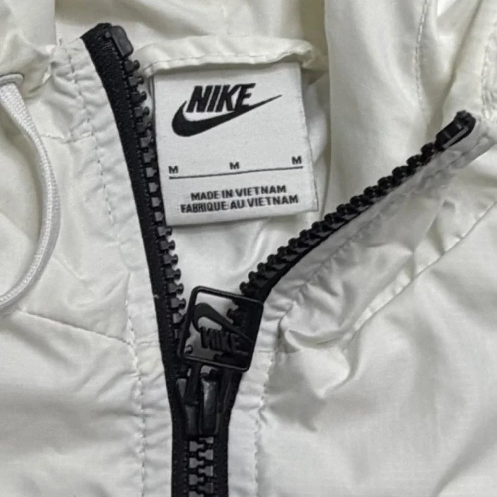 Nike Windrunner Windbreaker Jacket Black White Colorblock Hooded Mens Medium